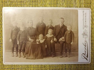 Antike Kabinettkarte Foto Familie 7 Kinder Studio Portrait Milwaukee Prescher - Bild 1 von 4
