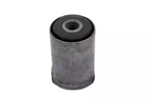 Buje de grillete de resorte delantero GM 15588650 genuino OEM P30 8 cilindros 7,4 L - Imagen 1 de 1
