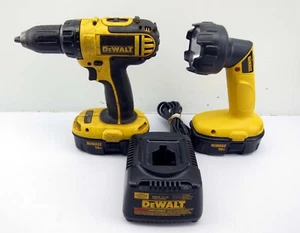 Lot 5 Dewalt Tools & Battery DC720 Drill Driver DW908 Flashlight DW9116 DC9099 - Picture 1 of 5