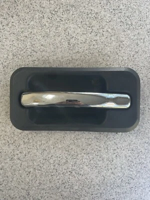 Maçaneta externa Hummer H2 2003-2009 traseira passageiro lateral alavanca cromada usada - Imagem 1 de 4