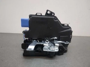 7L0839015A CERRADURA PUERTA TRASERA IZQUIERDA / CONECTOR AZUL 7 PINES / NUEVO / - Picture 1 of 4