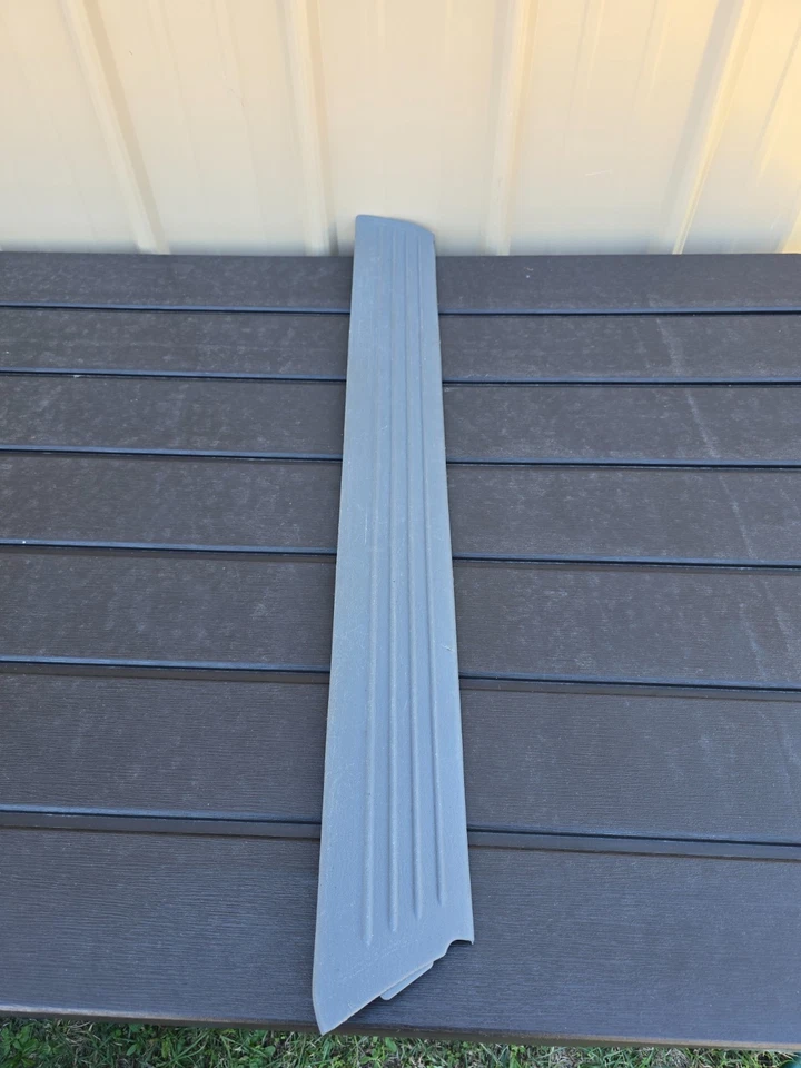 01-07 Dodge Grand Caravan puerta estribo placa rasguño derecha gris OEM 04754902AA Foto 1 de 4