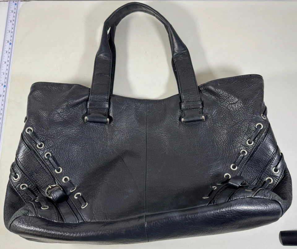 Kenneth Cole New York Bolso de Hombro Cartera de Cuero Negro con Hebilla Foto 1 de 4