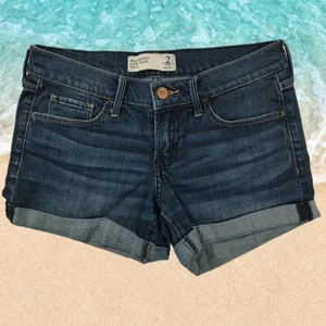 Abercrombie & Fitch 4" Blue Low Rise Cuffed Jean Shorts Women Size 2/26 - Picture 1 of 11