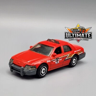 2006 Ford Crown Victoria Fire Chief Collectible 1/64 Scale Diecast Collector Car - Image 1 of 4