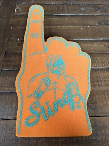 WCW WWE Wrestling Sting Foam Finger Hand Vintage 1996 - Picture 1 of 18
