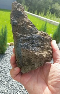 Hämatit, Hämatit auf Lava (Eifel)  893g/ 17 cm - Bild 1 von 3