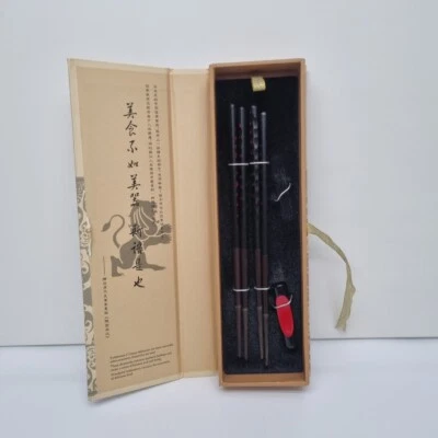 Maxwell & Williams Shanghai Chic Designer Ming Chopsticks Set Missing 1 Rest - Image 1 of 4
