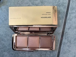 Hourglass Ambient Lighting Pulverpalette - 0,1 Unzen Volume II Neu im Karton - Bild 1 von 3