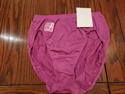 NWT BALI COMFORT REVOLUTION HI-CUT PANTIES 303J BERRY 8 / 9 - Image 1 of 2