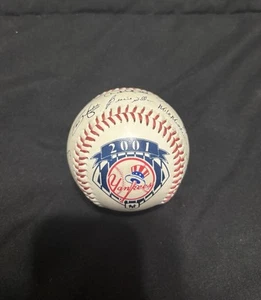 MLB 2001 New York Yankees facsimile team signed baseball Bronx, NY - Picture 1 of 3