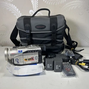Samsung VP-D87di Mini DV Video Camera, Camcorder + Accessories - WONT FOCUS - Picture 1 of 15