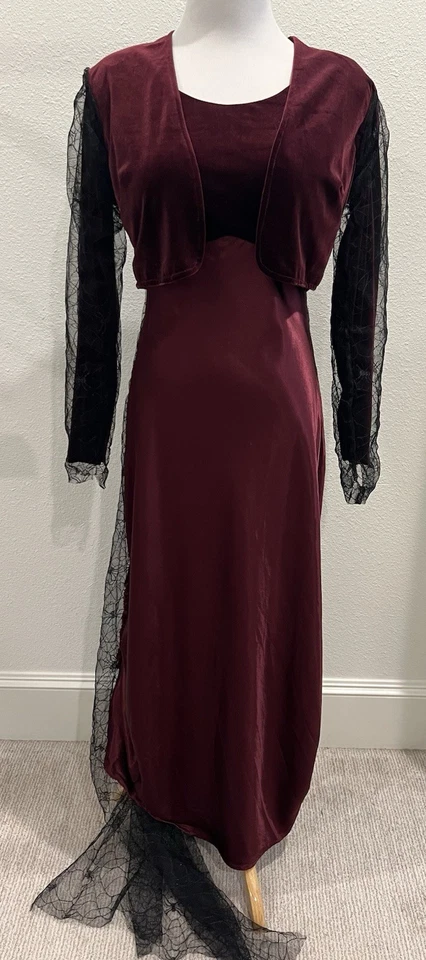 Vestido Vintage Terciopelo 2 Piezas Talla 8 Gótico Halloween Disfraz Telaraña Tren Granate Foto 1 de 4