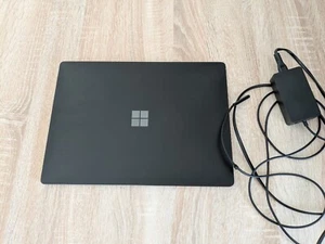 Microsoft Surface Laptop 3 13.5" (256GB, i5 10th Gen, 3.70GHz, 8gb) - Afbeelding 1 van 9