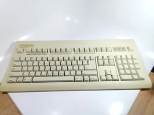 RARE Apple Mac Mackintosh Misprint Collectable SIIG Suntouch MAK-105 Keyboard - Picture 1 of 7