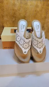 Spring Step Ariana Floral Leather Wedge Heel Sandals White Size 7.5US 38EU ITALY - Picture 1 of 8