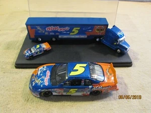 LOONEY TUNES #5 TERRY LABONTE 1:24 ACTION SET OF 3 SEMI TRUCK - Picture 1 of 9