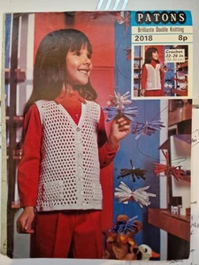 Copy Vintage: Patons 2018 crochet sleeveless cardigan or waistcoat, 22-26" - Picture 1 of 3