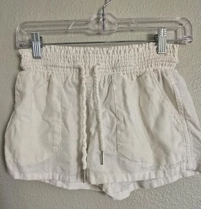 Love Tree White Linen Shorts Size Small Drawstring Waistband Juniors Teen Girls - Picture 1 of 5