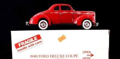 DANBURY MINT 1940 FORD DELUXE COUPE 1:24 scale Highly Detailed Die Cast - Image 1 of 4