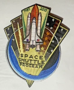NASA -- SPACE SHUTTLE PROGRAM -- 1981 - 2011 -- EMBROIDERED  PATCH - Picture 1 of 1