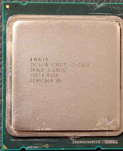 Intel i7 3820 CPU Processor chip. Speed: 3.60 Ghz, LGA2011, DDR3 memory - Zdjęcie 1 z 2