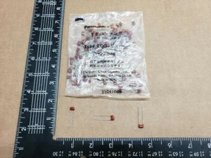 (25 piezas) ECQ-V1H683JL Panasonic, .068uF 50V 5%, Met. Condensador de película de poliéster - Imagen 1 de 1