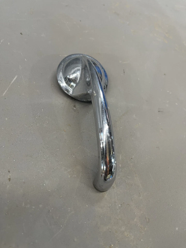 GMC Buick Chevy Oldsmobile 1957-1962 interior puerta tirador manija liberación Pontiac Foto 1 de 4