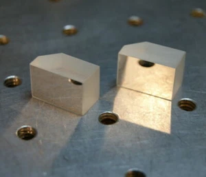 VIS RGB first surface laser mirror BK7 block very stable IOS USA 1/2" X 3/4" - Picture 1 of 5