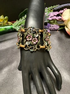 Pulsera de moda vintage de los años 80 esmaltada sobre bronce floral con eslabones de panel abierto - Imagen 1 de 12