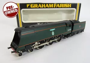 N Gauge Farish 1525 Battle Of Britain Class Hurricane 34065 BR Green Loco - Picture 1 of 6