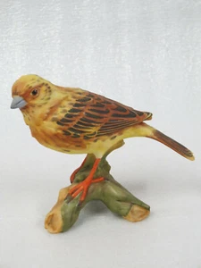 Kaiser Porzellan Figur 6635 Vogel Goldammer - Picture 1 of 3