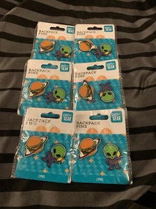 Lot of 6  backpack pins  Alien And Burger - Picture 1 of 1