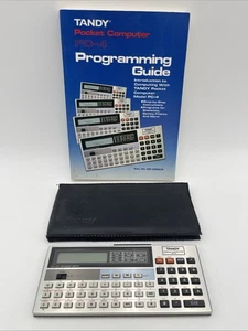 Tandy PC-4 Pocket Computer Programmieranleitung und Softcase getestet neue Batterien - Bild 1 von 8