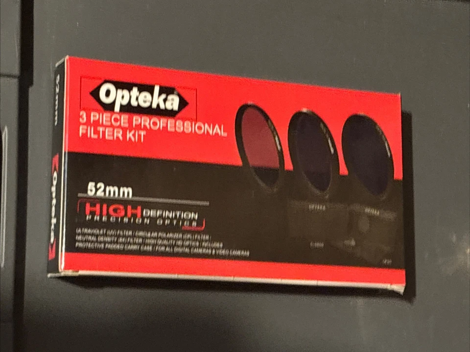 OPTEKA 3-PIECE Pro Filter Kit (UV, Polarizer, ND8) + Case, 52 mm, New/Orig. Box - Image 1 of 1