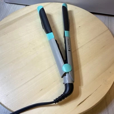 Remington S6600 4-In-1 Ceramic Flat Iron Straightener Multistyler w/ Swivel Cord - Image 1 of 4