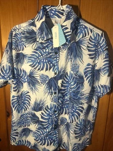 NWT IFFEI Hawaiian Floral Top Women's M Blue & White Floral Shirt Quick Ship! - Picture 1 of 8