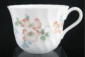 Wedgwood - Cottage Rose - Teacup - 67269G Vintage Bone China - Picture 1 of 1