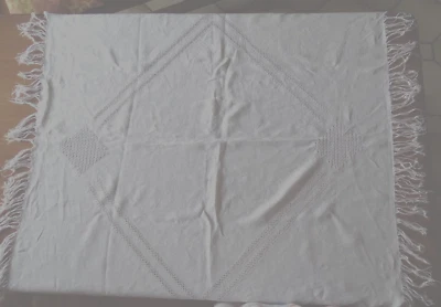 Nappe à thé  lin damassé tulipes , jours en biais , franges aux 4 cotés - Photo 1/4