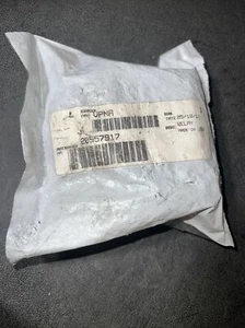 Mack Prostar air intake heater relay 20557917 / V23132-A2001-B200 - Picture 1 of 3