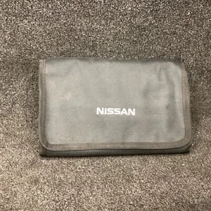 2013 Nissan Rogue Owners Manual Set with Case OEM F02B51058 - Bild 1 von 2