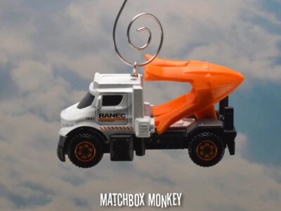 Tree Spade Planting Truck Custom Christmas Ornament Adorno Landscaping Arbor - Image 1 of 4