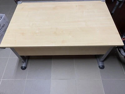 schreibtisch - Bild 1 von 4