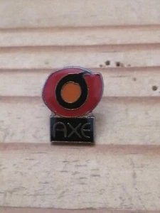Pin's Pins Pin LAPEL Société Hygiène Déodorant "AXE" - Imagen 1 de 2
