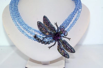 Raro HEIDI DAUS Multi Hilo Azul Collar Arco Iris Cristal Libélula Colgante Sin usar, en caja Foto 1 de 4