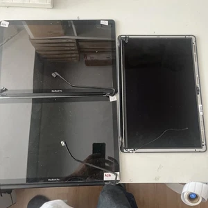 Joblot di MacBook A1286 Schermi X3 SKU 604 - Foto 1 di 2