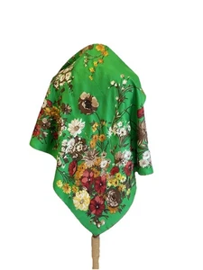 H71# Vintage Silk Scarf Green Floral Print Multicolor Flowers Made in Italy - Picture 1 of 3