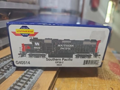 ATHEARN G 40514 GP38-2 SOUTHERN PACIFIC ROAD NUMBER SP 4822 - Image 1 of 4
