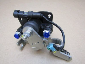 Piaggio MP3 300 HPE Sport 2021 6,284 miles steering caliper (10992) - Picture 1 of 5