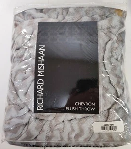Richard Mishaan 50" x 60" Plush throw ,Silver Chevron NEW - Picture 1 of 4